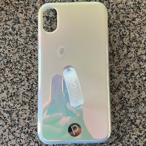 Pearl iridescent loopy case! My favorite one!